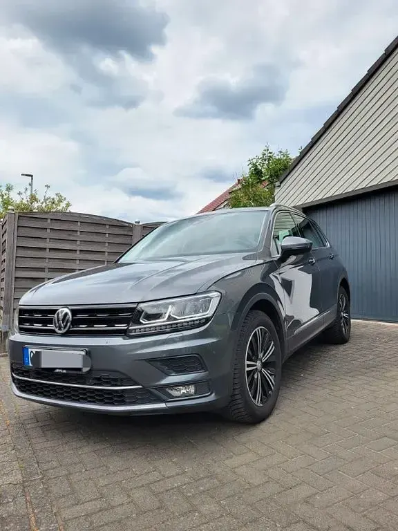 Gebraucht VW Tiguan Highline 179 PS (131 kW) 2018 Grau SUV