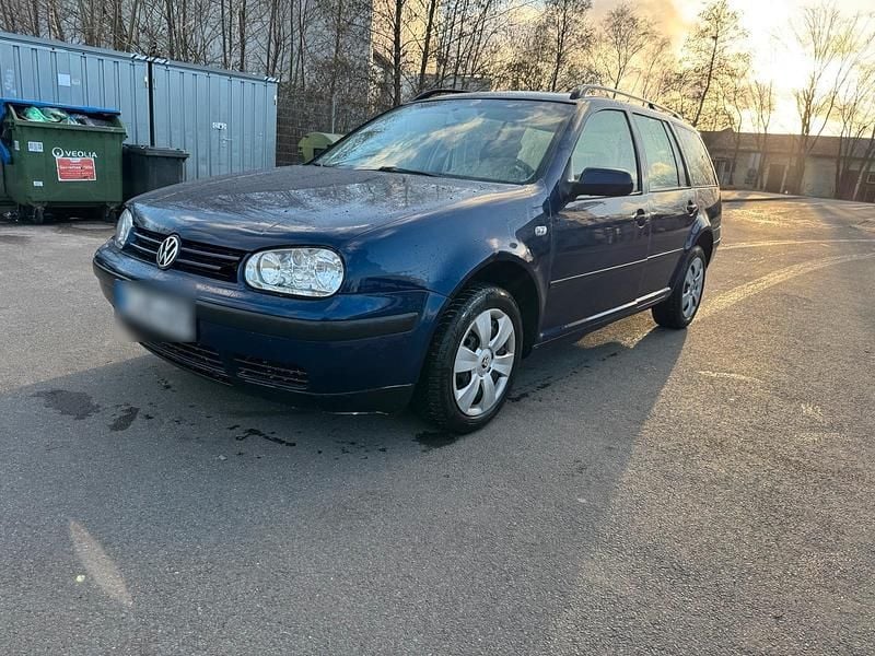 Gebraucht VW Golf IV 101 PS (74 kW) 2003 Blau Kombi