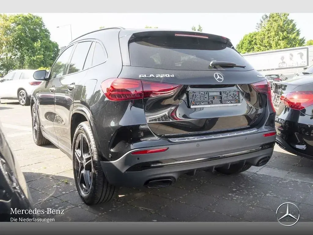 Gebraucht Mercedes GLA220 AMG 190 PS (139 kW) 2025 Schwarz SUV