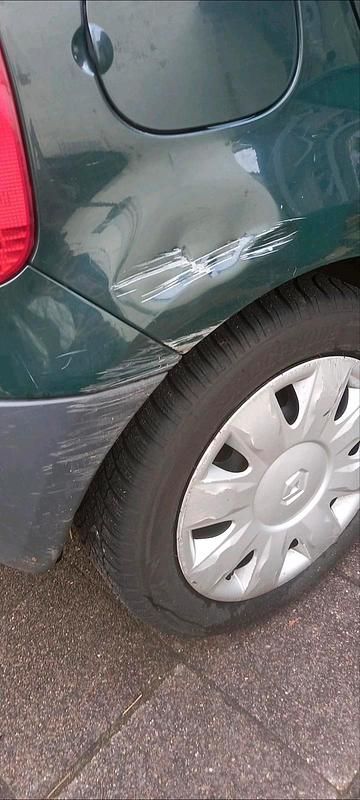 Gebraucht Renault Modus 75 PS (55 kW) 2005 Grün Van / Kleinbus