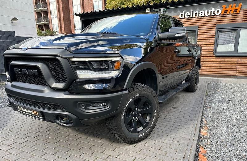 Schwarz Gebraucht 2020 Dodge Ram Abholung | 55.999 € - Bild 1/4