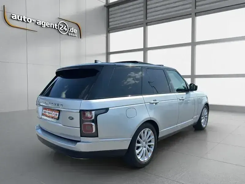 Gebraucht Land Rover Range Rover Vogue 340 PS (250 kW) 2019 Silver metallic (1ac) SUV