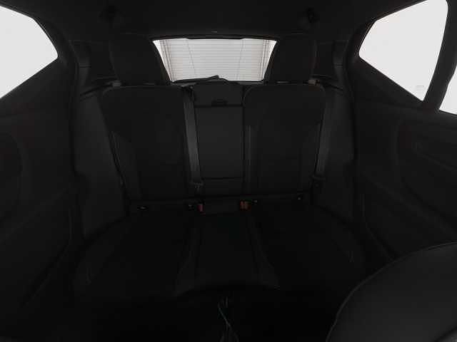 Gebraucht Volvo XC40 120 PS (88 kW) 2025 SUV