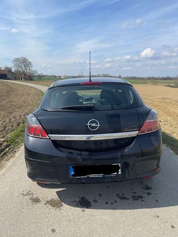 Gebraucht Opel Astra GTC 90 PS (66 kW) 2008 Schwarz Kleinwagen