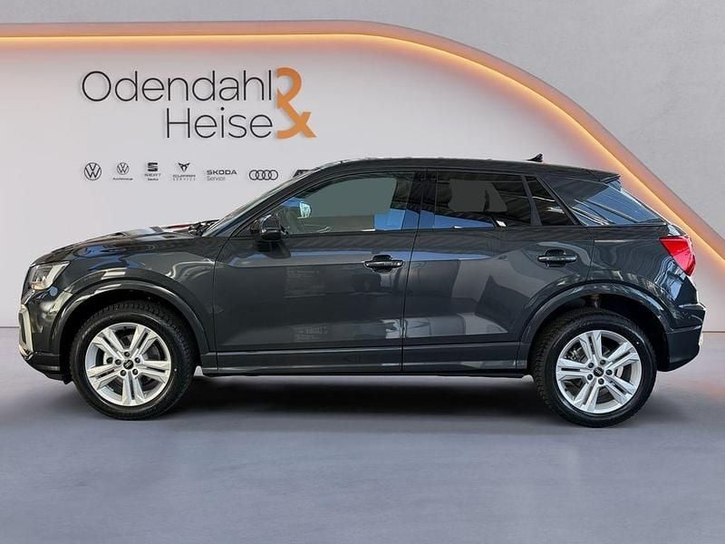 Neu Audi Q2 Advanced Plus 150 PS (110 kW) 2026 Grau SUV