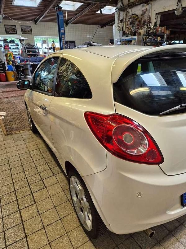 Second-hand Ford Ka Titanium 69 CP (50 kW) 2012 Hatchback