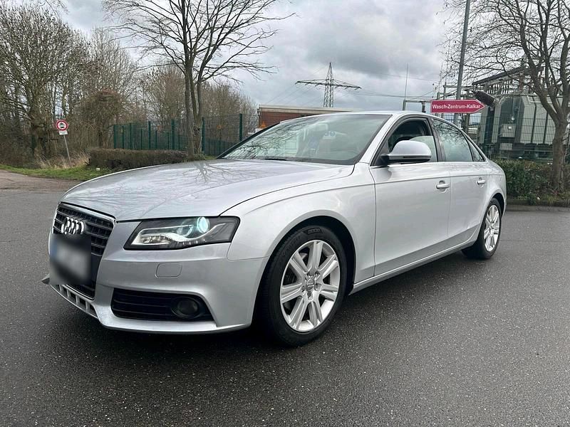 Silber Gebraucht 2009 Audi A4 Limousine | 3.500 € (Guter Preis) - Bild 1/4