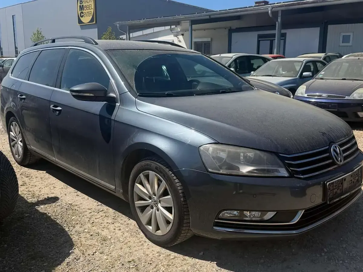 Gebraucht VW Passat Highline 140 PS (102 kW) 2014 Grau Kombi