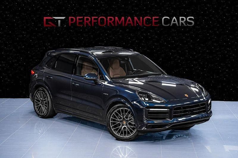 Blau Gebraucht 2022 Porsche Cayenne SUV | 81.090 € (Fairer Preis) - Bild 1/3