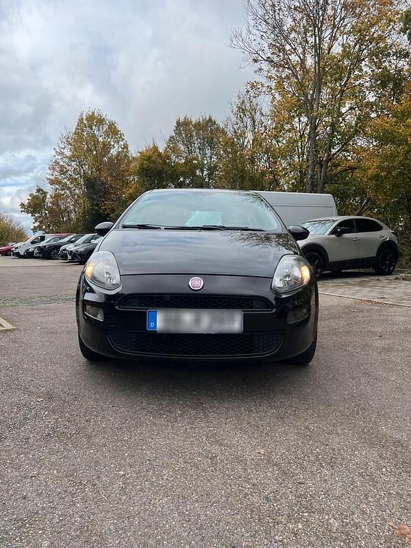 Gebraucht Fiat Punto Pop 69 PS (50 kW) 2012 Schwarz Kleinwagen