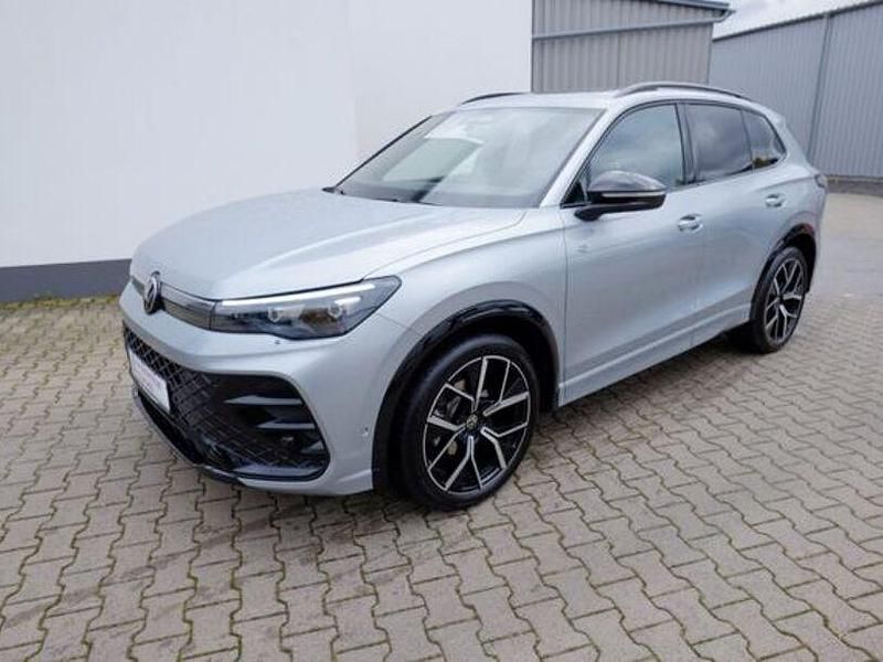 Silber Gebraucht 2025 VW Tiguan R-line SUV | 42.390 € (Fairer Preis) - Bild 1/4