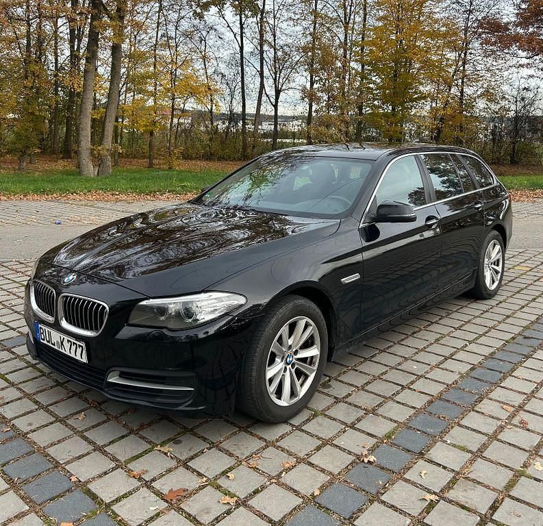 Schwarz Gebraucht 2015 BMW 518 Kombi | 9.500 € (Teuer) - Bild 1/4