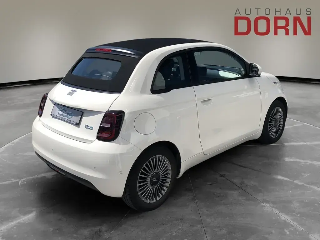 Gebraucht Fiat 500e 86 kW (118 PS) 2024 Weiß Cabrio