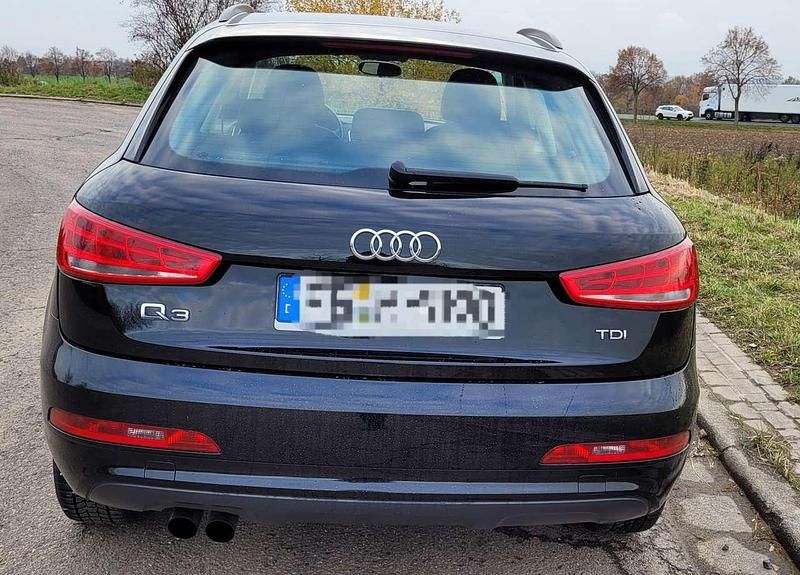 Gebraucht Audi Q3 140 PS (102 kW) 2012 Schwarz SUV