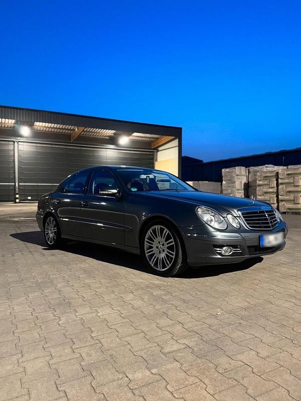 Gebraucht Mercedes E280 190 PS (139 kW) 2006 Limousine