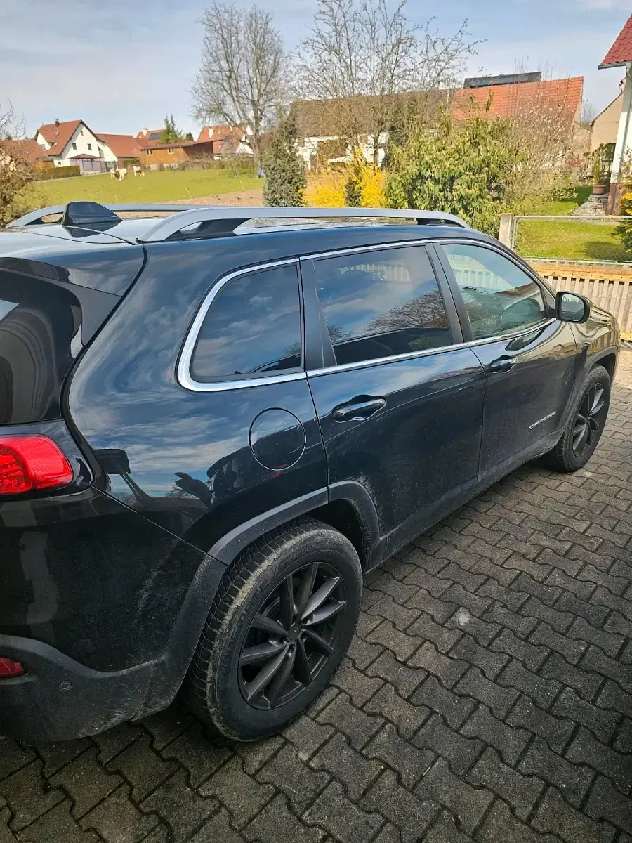 Gebraucht Jeep Cherokee 200 PS (147 kW) 2015 Schwarz SUV