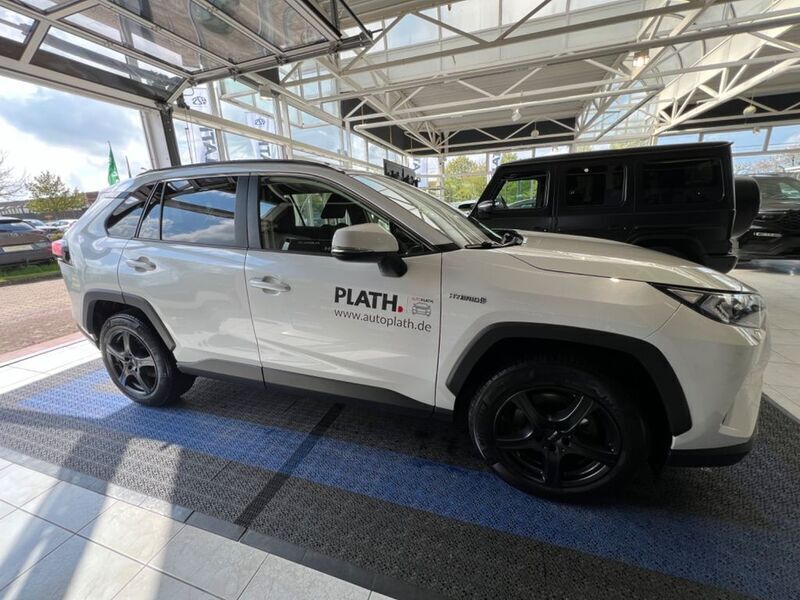 Gebraucht Toyota RAV4 Hybrid 178 PS (130 kW) 2020 Weiß SUV
