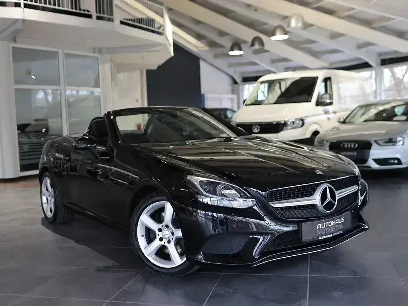 Gebraucht Mercedes SLC200 184 PS (135 kW) 2016 Schwarz Cabrio