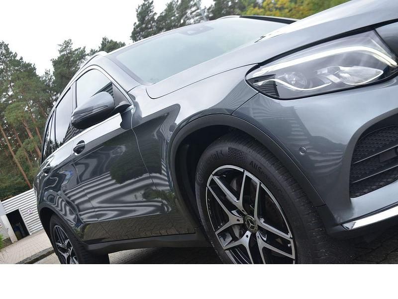 Selenit (metallic) Gebraucht 2019 Mercedes GLC250 AMG SUV | 29.999 € (Fairer Preis) - Bild 1/4