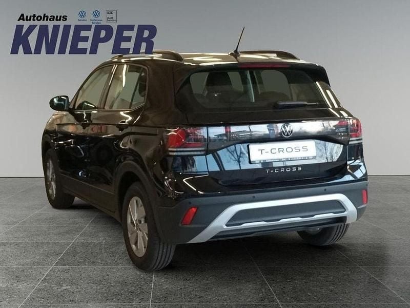 Neu VW T-Cross Life 95 PS (69 kW) 2025 Deep black perleffekt SUV