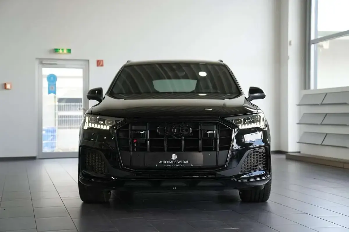 Gebraucht Audi SQ7 Sport 507 PS (372 kW) 2023 Mythosschwarz SUV