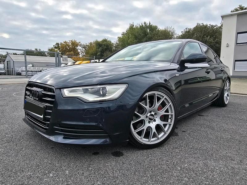 Blau Gebraucht 2012 Audi A6 Comfort Limousine | 11.990 € (Guter Preis) - Bild 1/4