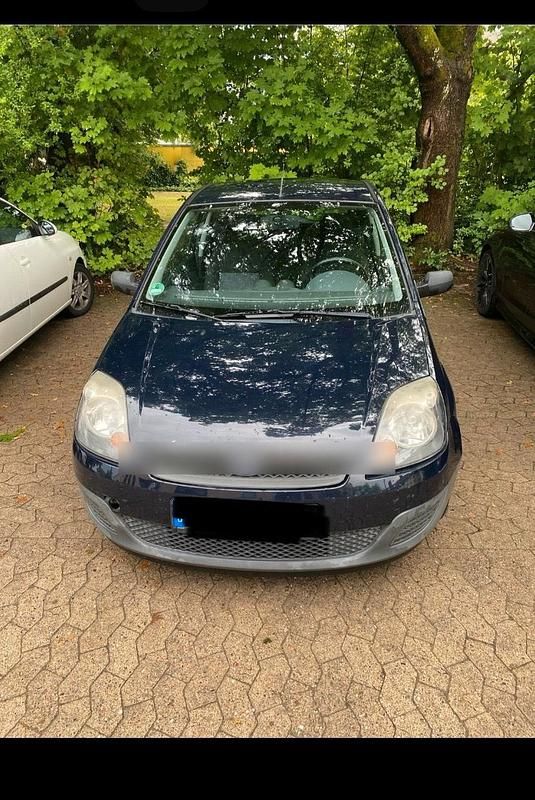 Blau Gebraucht 2006 Ford Fiesta Kleinwagen | 699 € (Guter Preis) - Bild 1/4