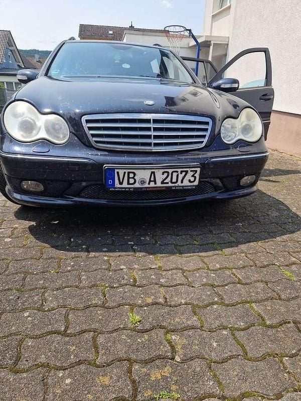 Gebraucht 2006 Mercedes C220 AMG Kombi | 3.000 € (Guter Preis) - Bild 1/4
