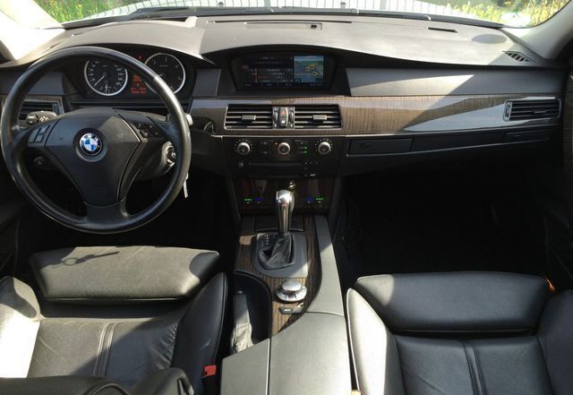 Gebraucht BMW 530 218 PS (160 kW) 2004 Grau Kombi