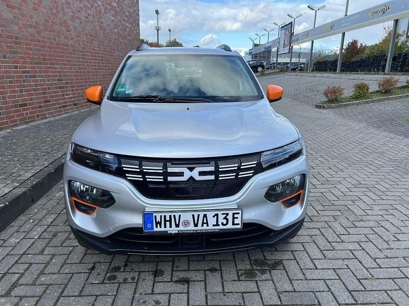 Gebraucht Dacia Spring Essentiel 33 kW (45 PS) 2023 Diamantsilbergrau Kleinwagen