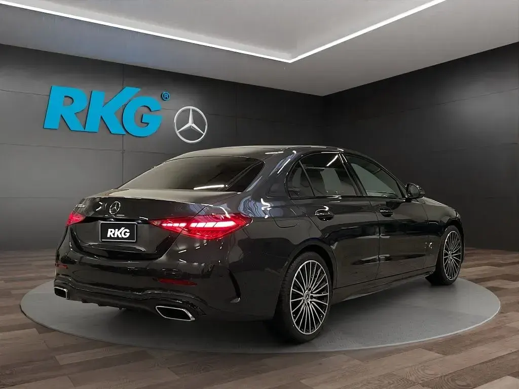 Gebraucht Mercedes C300e AMG 313 PS (230 kW) 2026 Grau Limousine