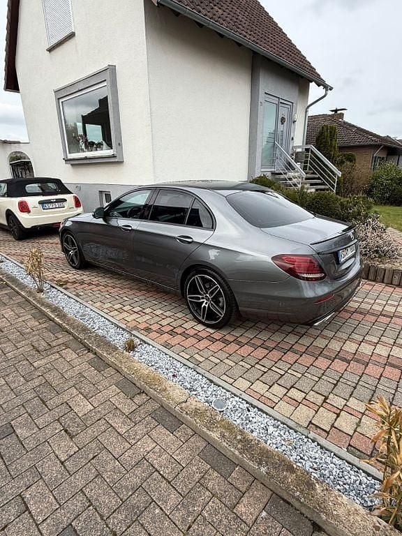 Second-hand Mercedes E200 184 CP (135 kW) 2018 Gri Berlinǎ