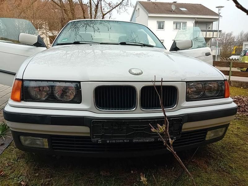 Gebraucht BMW 318 140 PS (102 kW) 1995 Weiß Coupé