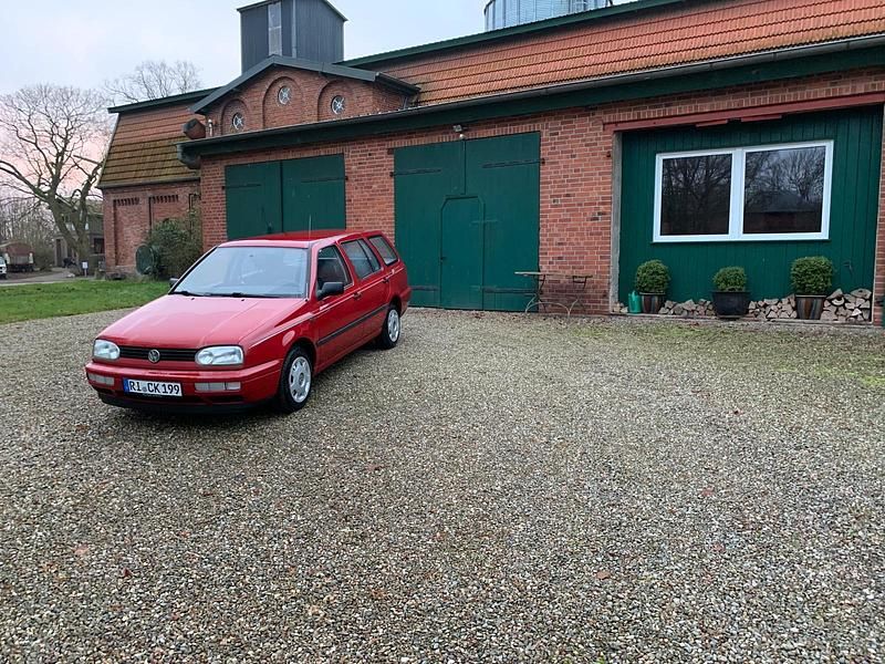 Rot Gebraucht 1997 VW Golf III Kombi | 3.699 € (Teuer) - Bild 1/4