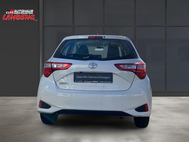 Gebraucht Toyota Yaris Comfort 111 PS (81 kW) 2019 Weiß Limousine