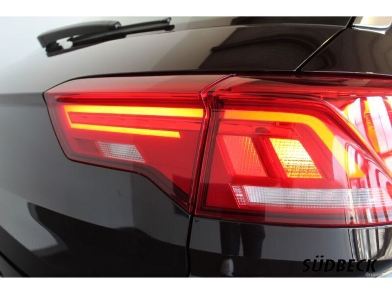 Gebraucht VW T-Roc Active 150 PS (110 kW) 2018 Deep black perleffekt (metallic) SUV