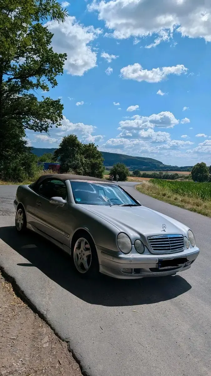 Gebraucht Mercedes CLK230 194 PS (142 kW) 2000 Silber Cabrio