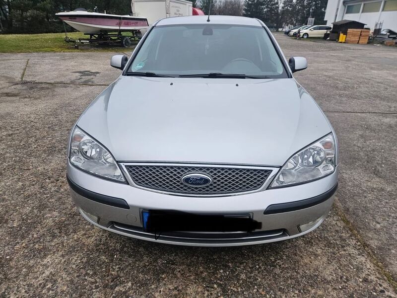 Silber Gebraucht 2004 Ford Mondeo Limousine | 2.500 € (Fairer Preis) - Bild 1/4
