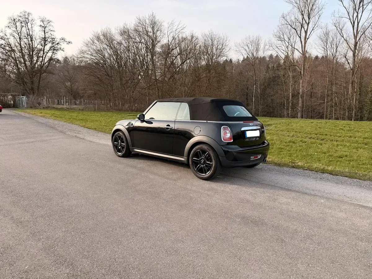 Gebraucht Mini Cooper Cabriolet 122 PS (89 kW) 2015 Schwarz Cabrio
