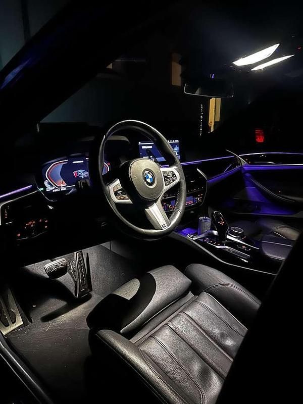 Gebraucht BMW M550 470 PS (345 kW) 2020 Blau Limousine