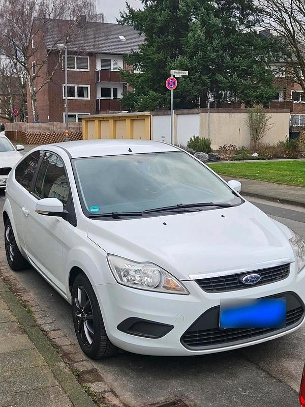 Usata Ford Focus 105 CV (77 kW) 2010 Bianco Berlina