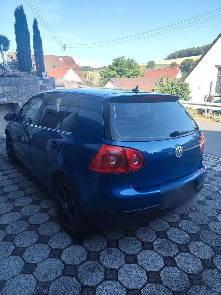 Gebraucht VW Golf IV 116 PS (85 kW) 2004 Blau Limousine