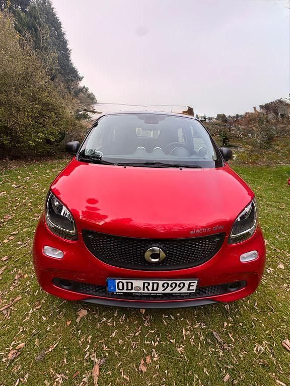 Gebraucht Smart ForFour Electric Drive 60 kW (82 PS) 2018 Rot Limousine