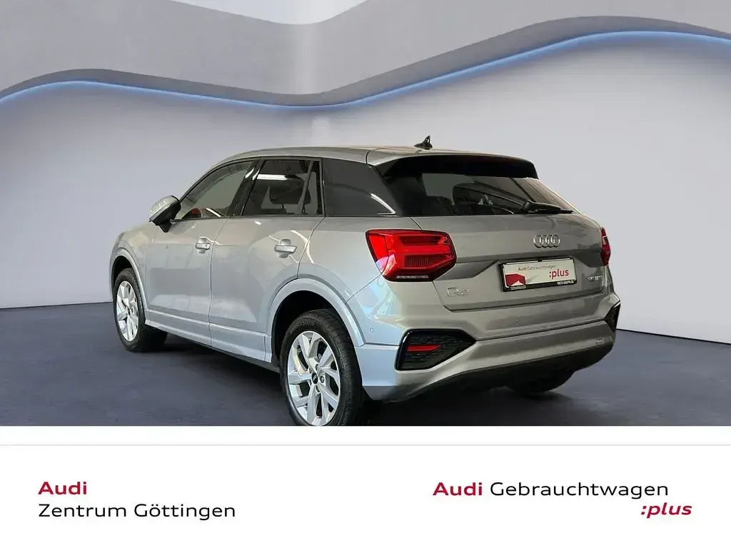 Gebraucht Audi Q2 Advanced Plus 150 PS (110 kW) 2023 Silber SUV
