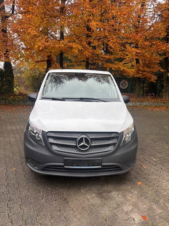 Second-hand Mercedes Vito 163 CP (119 kW) 2019 Alb Van