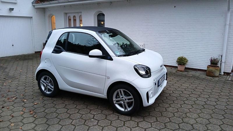Gebraucht Smart ForTwo Coupé 60 kW (82 PS) 2022 Weiß Kleinwagen