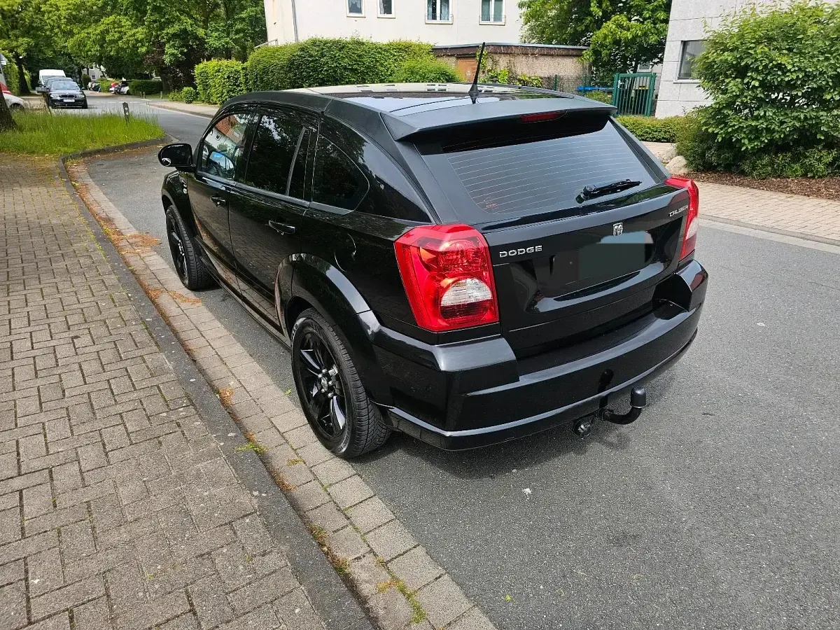 Gebraucht Dodge Caliber 156 PS (114 kW) 2011 Schwarz Kleinwagen