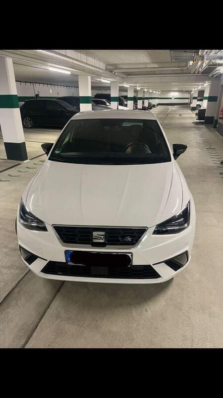 Weiß Gebraucht 2020 Seat Ibiza FR Kleinwagen | 14.500 € (Guter Preis) - Bild 1/4