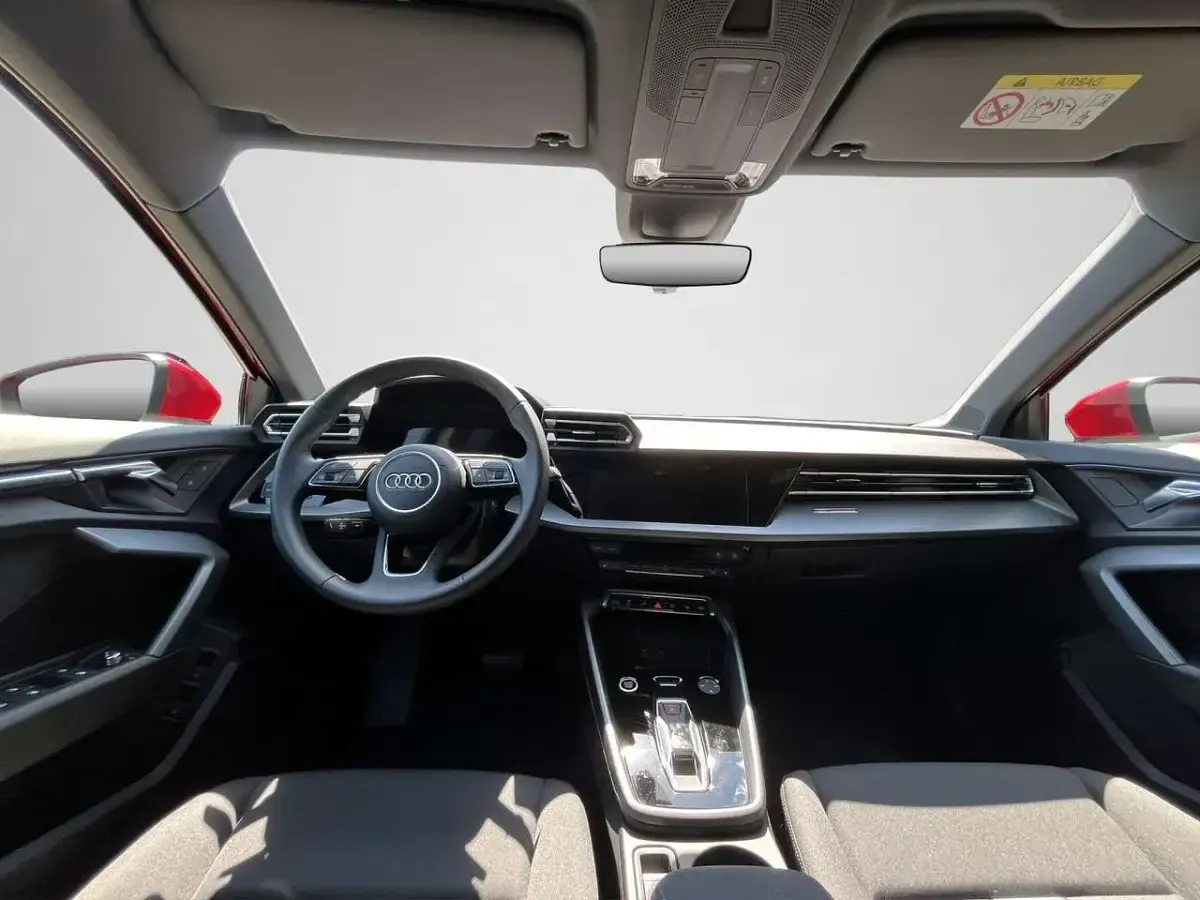 Gebraucht Audi A3 204 PS (150 kW) 2025 Progressivrot metallic Kombi