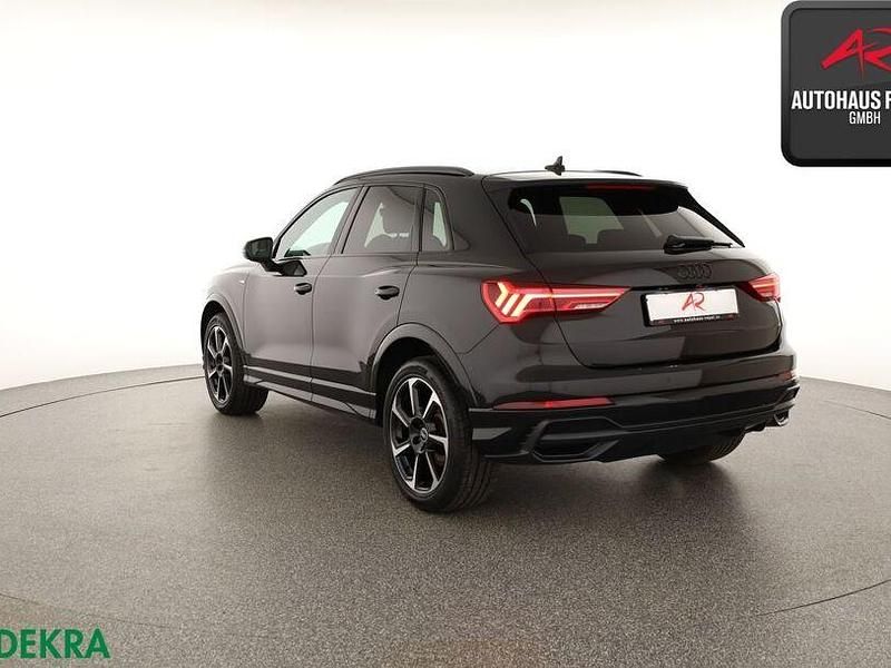 Gebraucht Audi Q3 Ambiente 150 PS (110 kW) 2022 Schwarz SUV